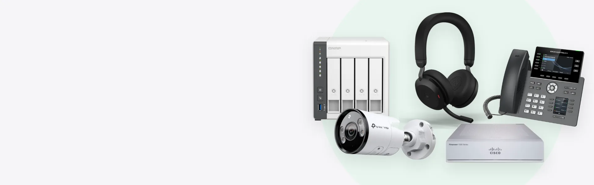 Equipos en promoción: NAS QNAP, headset Jabra, teléfono IP Grandstream, cámara TP-Link VIGI y firewall Cisco